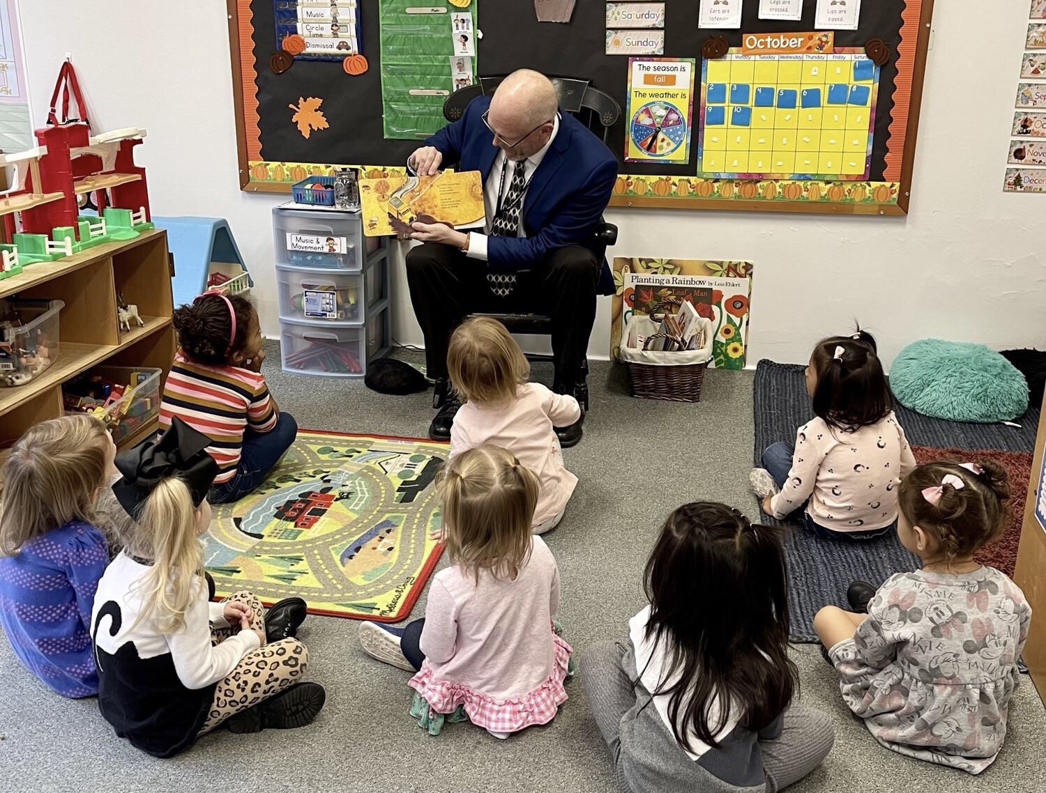 Storytime Volunteer Reader